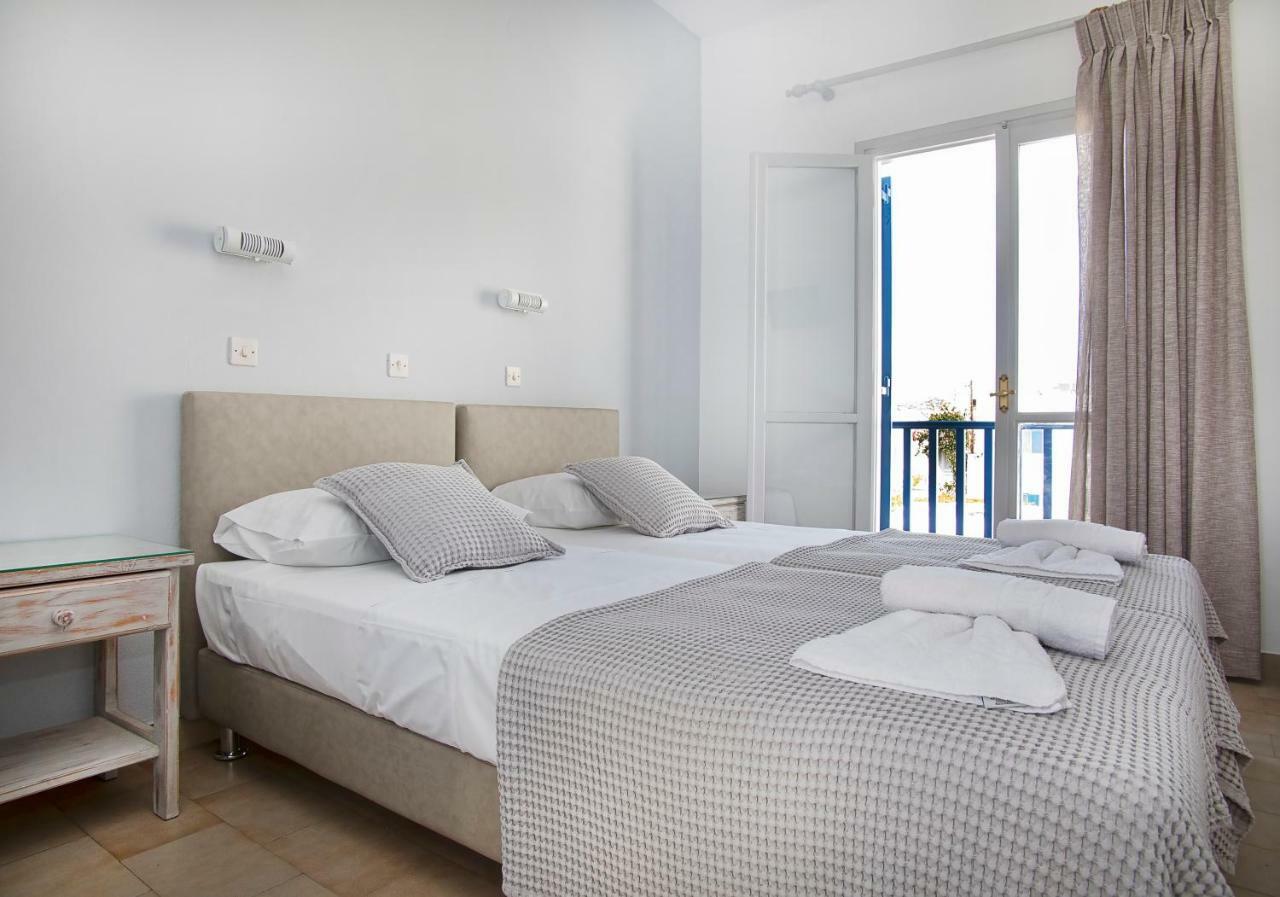 Lalos Rooms Parikia  Luaran gambar