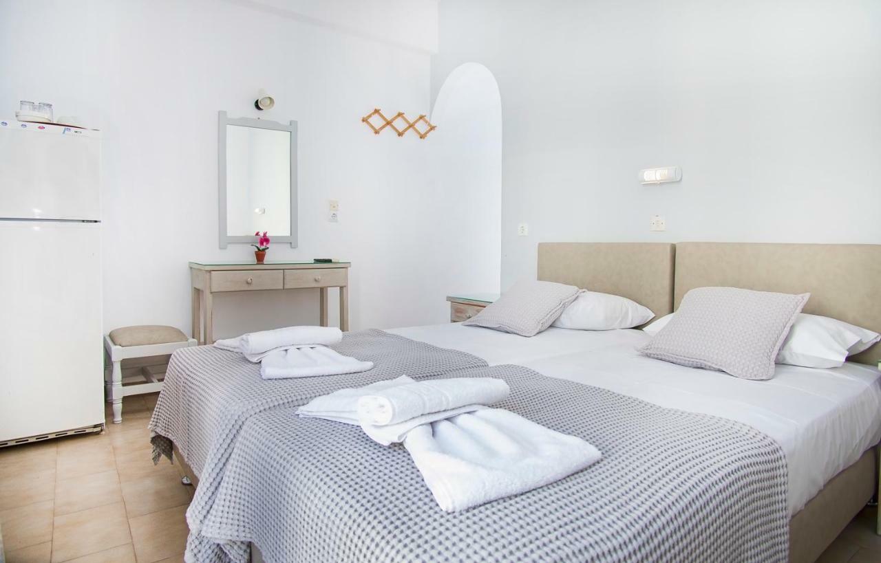 Lalos Rooms Parikia  Luaran gambar
